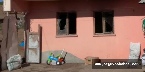 HALPUZ ‘DA BİR EVDE ÇIKAN YANGINDA MADDİ HASAR MEYDANA GELDİ