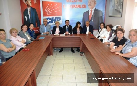 CHP' PEMBE TRAMBÜS'E KARŞI ÇIKTI