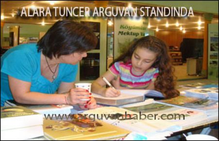 ALARA TUNCER ARACILIĞI İLE GELEN YARDIMLAR ATMALILAR İLKÖĞRETİM OKULUNA TESLİM EDİLDİ 