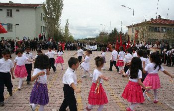 ARGUVAN’DA 23 NİSAN COŞKUSU 