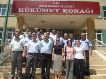 ARGUVAN’DA EMEKTAR DOKTORLARA VEDA YEMEĞİ