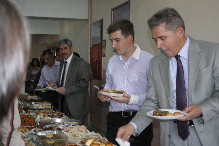 ARGUVANDA OKUL YARARINA KERMES DÜZENLENDİ 