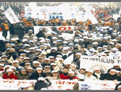 TEKEL İŞÇİSİNE İŞ BIRAKMA EYLEMİ İLE BÜYÜK DESTEK VERİLDİ