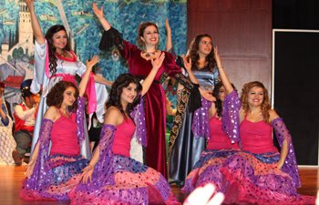 İNÖNÜ ÜNİVERSİTESİNDE YEDİ KOCALI HÜRMÜZ SAHNELENDİ 