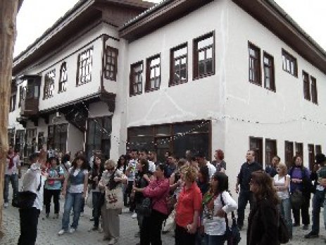 MALATYA, KÜLTÜR ELÇİLERİNİ ŞAŞIRTMADI