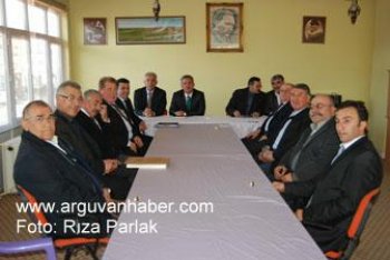 MALATYADA VE ARGUVANDA KÖY DERNEKLERİ İLE ARGUVAN VAKFININ KATILDIĞI TOPLANTI YAPILDI 