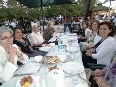 MALATYALI ERMENİLER, DÖRT GÜNLÜĞÜNE ATA YURTLARINA GELDİLER 