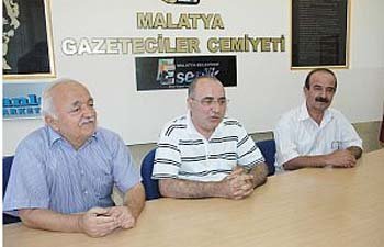  MEVLÜT ASLANOĞLU: “MALATYA’YA KIRGINIM