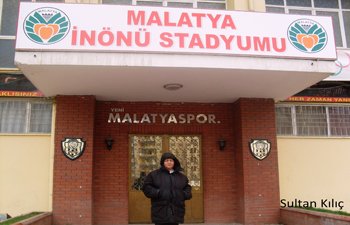 ÜCRETSİZ SPOR YAPILABİLİR DUYURUSU YAPILAN İNÖNÜ STADININ KAPILARI KAPALI 