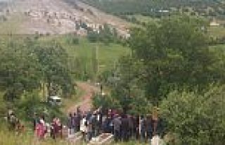 ÇAKMAK MAHALLESİNDEN HÜSEYİN ÇİFTÇİ HAYATINI...