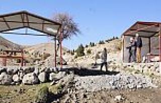 ÇAKMAK YAYLASINDAKİ GOKUR ÇEŞMESİ VE ÇEVRESİ...