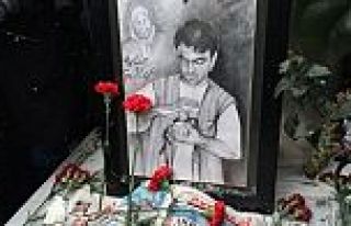 METİN GÖKTEPE KATLEDİLİŞİNİN 21. YILINDA ANILDI