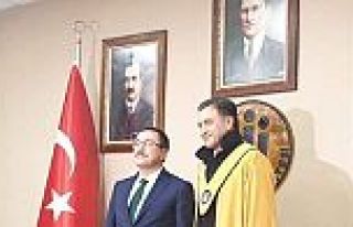 Gazi Gülbaş Profesör Unvanı Aldı