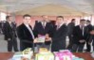 ARGUVAN OKULLARINA SODES TEN 2000 KİTAP DAĞITILDI