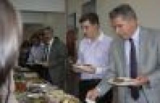 ARGUVANDA OKUL YARARINA KERMES DÜZENLENDİ 