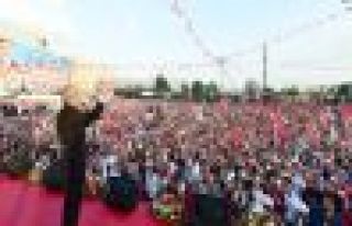 KILIÇDAROĞLU MALATYA'DA YAKLAŞIK 40 BİN KİŞİYE...