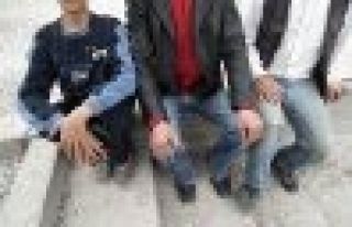 KİM BU DERT SOKASICALAR? (3)