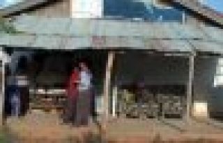 SÜRGÜDE ALEVİ AİLENİN EVİNE TEKBİRLİ SALDIRI...