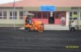 YAZIBAŞI İLKÖĞRETİM OKULUNUN BAHÇESİ ASFALT...